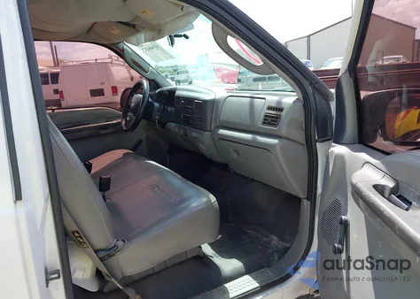 2003 Ford F-350 Xl/Xlt z USA, uszkodzony, nr VIN 3FTSF30L43MB20551